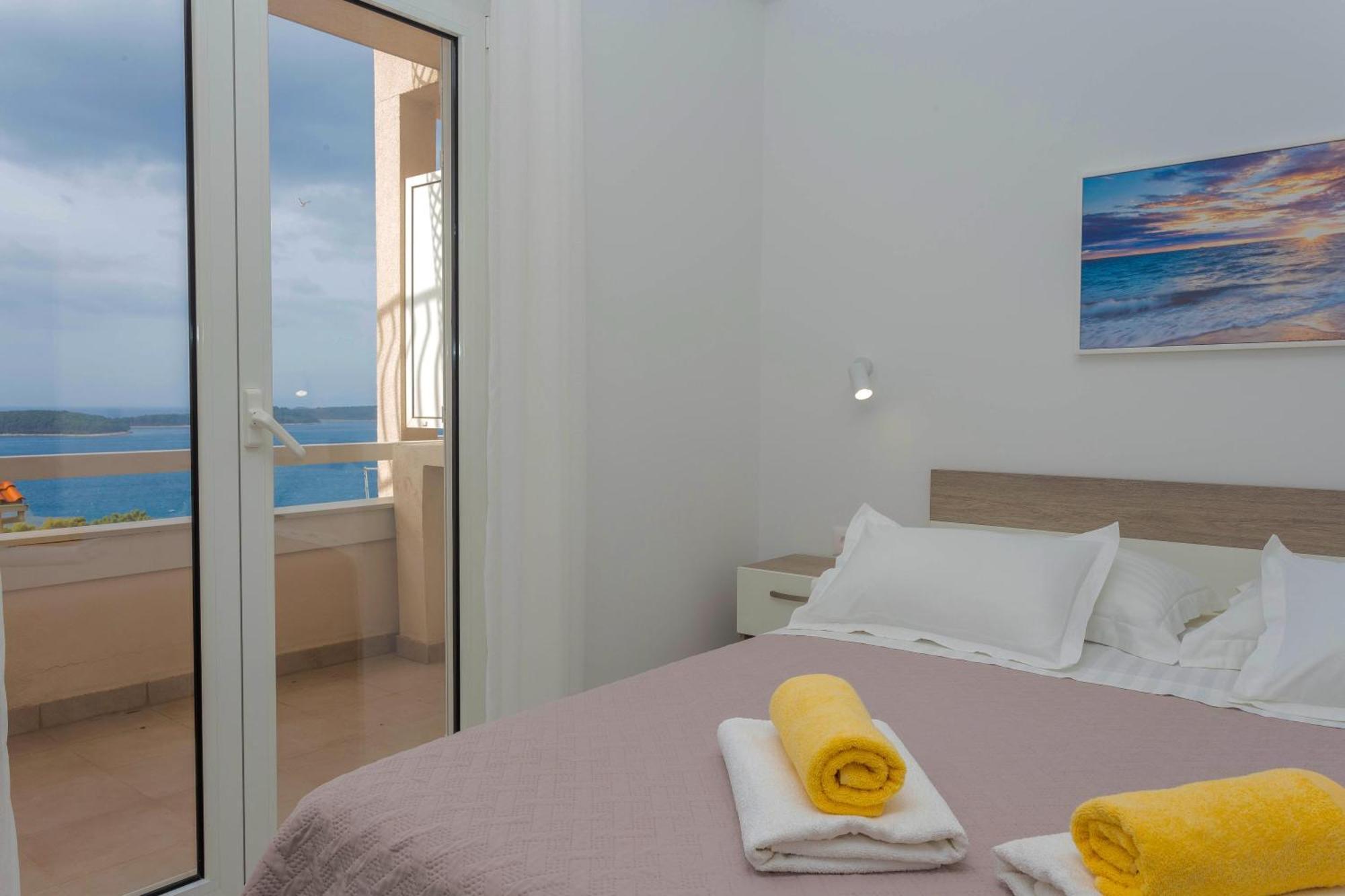 Apartments Tatjana Dominis フヴァル 部屋 写真