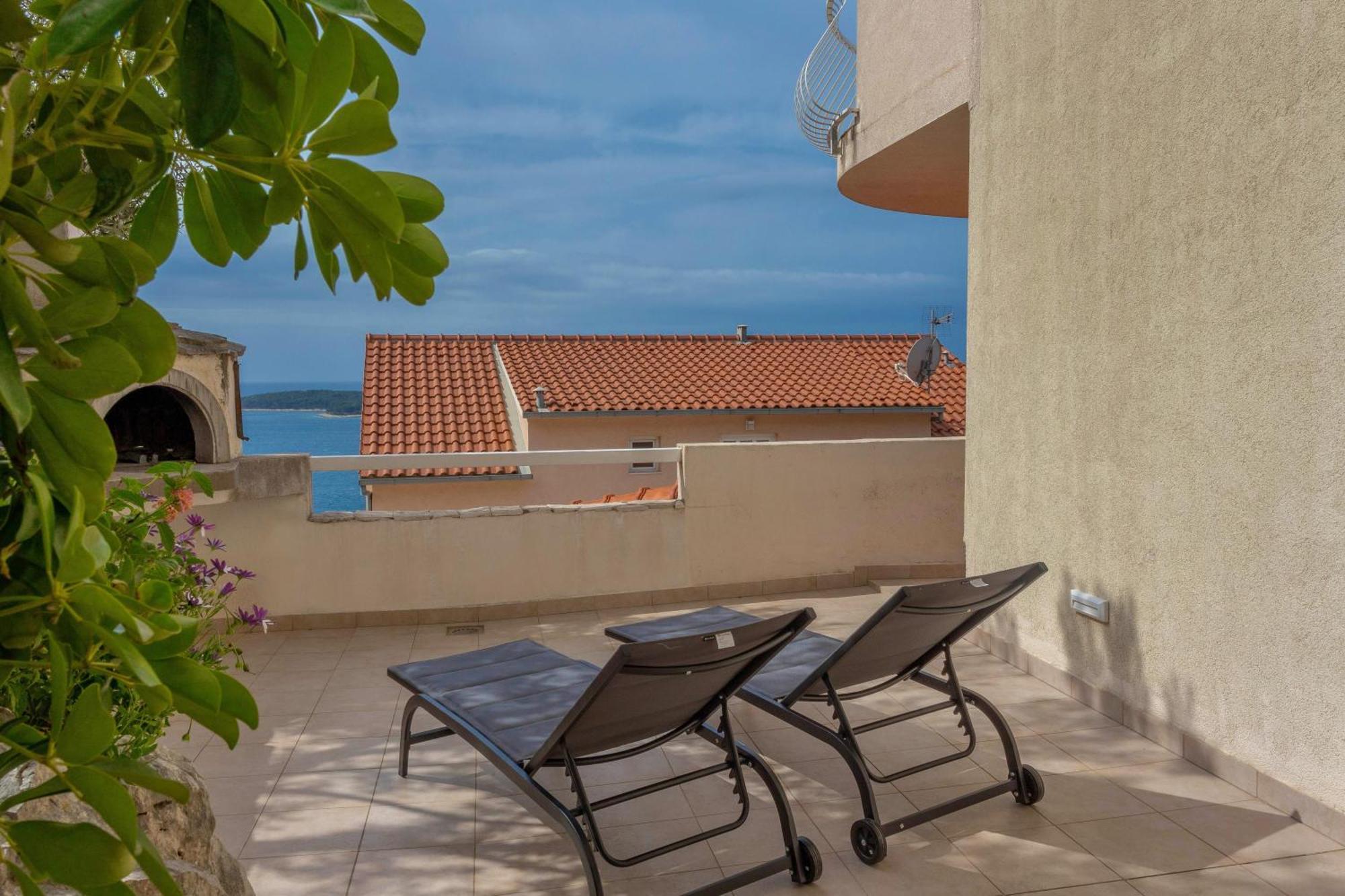 Apartments Tatjana Dominis フヴァル 部屋 写真
